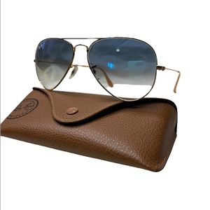 Ray Ban Blue Mirrored Aviator Sunglasses